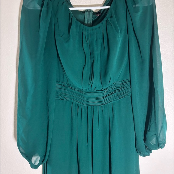 Ever Pretty Long Sleeve Green Gown - Picture 2 of 4